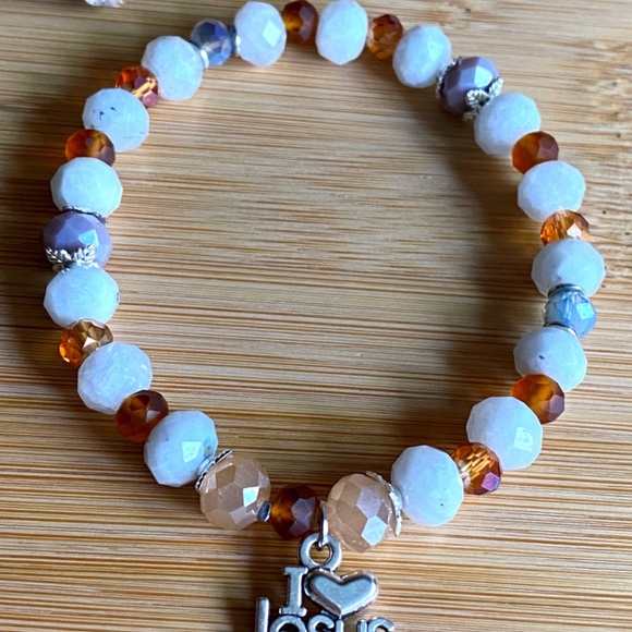 I Love Jesus Austrian Crystals Bracelet - Picture 7 of 8